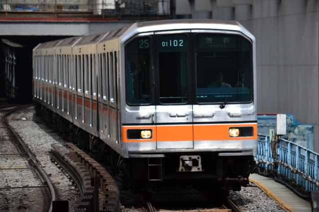 東京メトロ01系